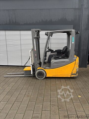 Электрический – 3 колеса Jungheinrich EFG 220 464DZ RES//LS//BIS//04.02.2026