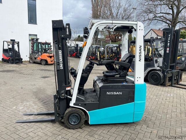 Электрический 3-колесный вилочный погрузчик Nissan A1N1E722601