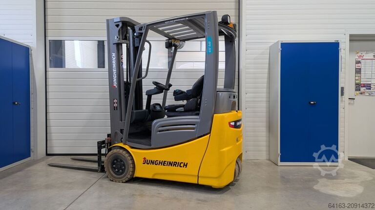 Электрический 3-колесный вилочный погрузчик Jungheinrich EFG 215 GE115-480DZ