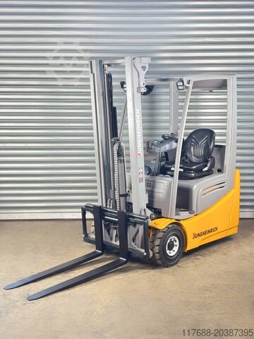 Электрический трехколесный велосипед Jungheinrich EFG 220 - Service Neu - Batterie 86% - Garantie