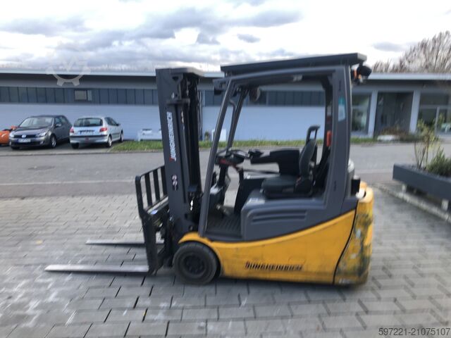 Электрический – 3 колеса Jungheinrich EFG 220 res. M.W. 03.02.25