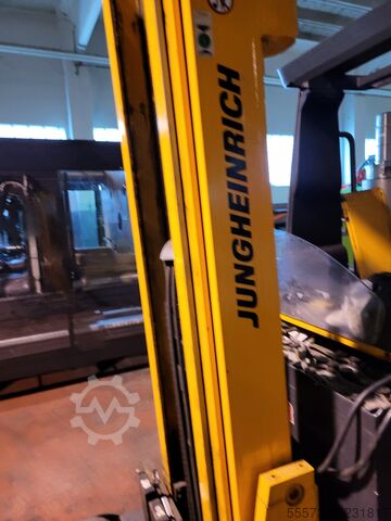 Вилочный погрузчик Jungheinrich Jungheinrich ETM 214
