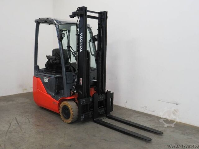 Вилочный погрузчик Toyota 8FBE15T