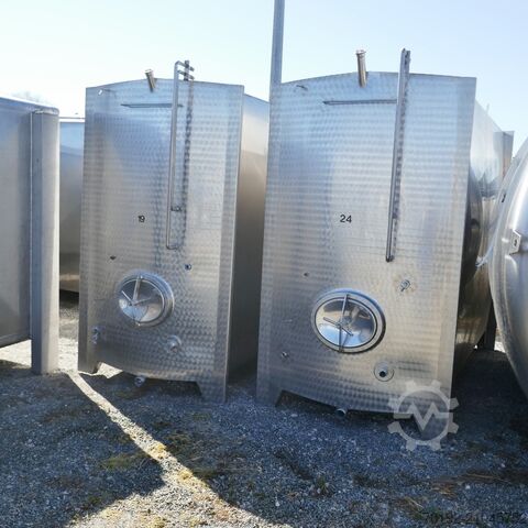 8300-литровый охлаждаемый кубический накопительный бак из V2A с 2 внутренними охлаждающими пластинам  9429