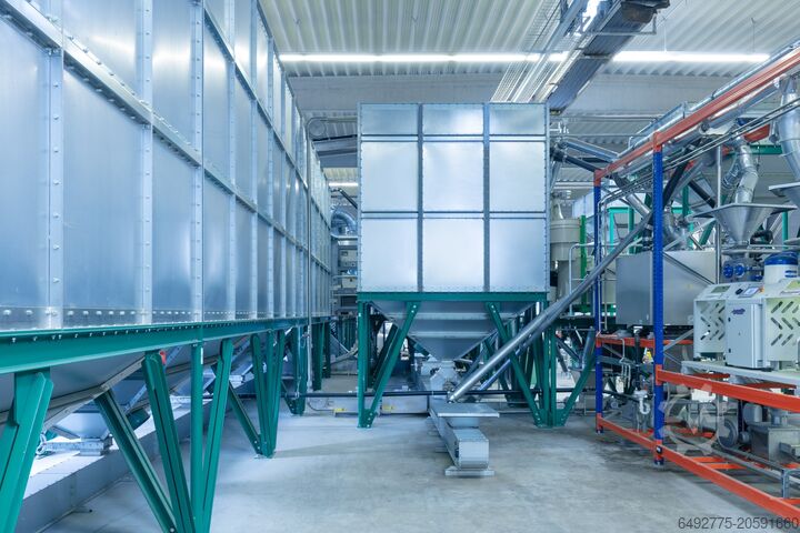 Силосная установка для зерна с транспортировочной техникой Horn / Rako 