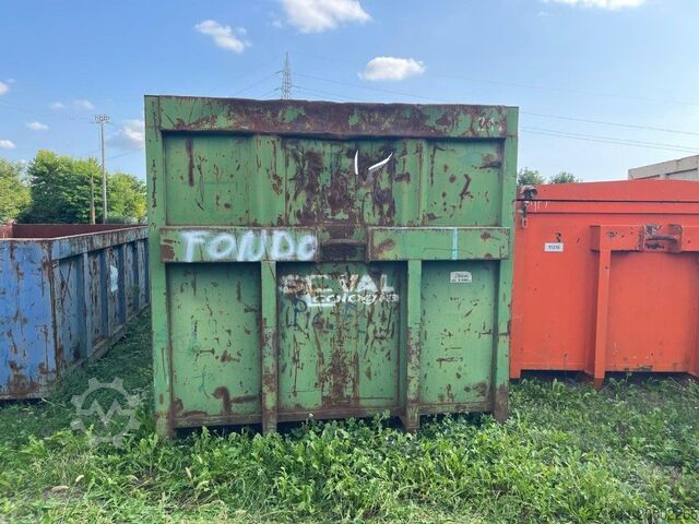 Контейнер с крюковым захватом  CONTAINER SCARRABILE USATO A CIELO APERTO