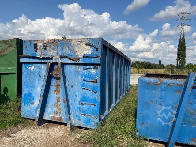 Контейнер с крюковым захватом  CONTAINER SCARRABILE USATO A CIELO APERTO