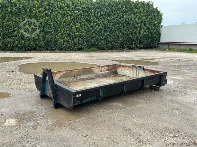 Контейнер с крюковым захватом  CONTAINER SCARRABILE USATO A CIELO APERTO