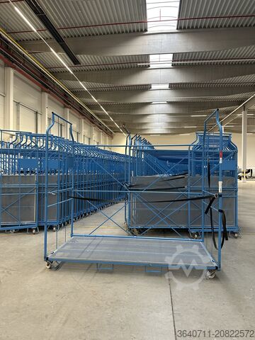 Складские тележки штабелированы в три яруса Cordes mc200/250/270