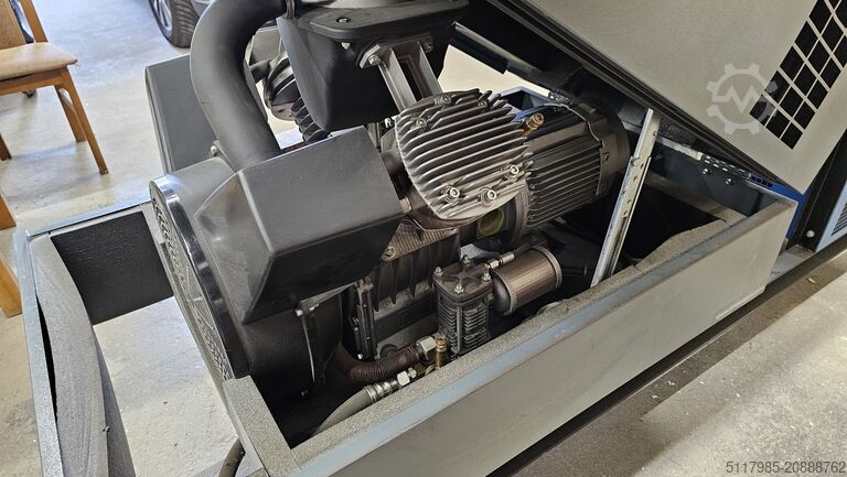 поршневой компрессор ATLAS COPCO LT7 – 30UV BM