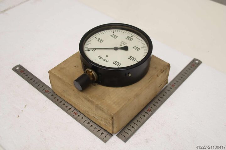 Манометр 0-600 бар / 0-600 кп/см² TGL 1/BS 20/2 160Ø