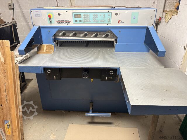 бумагорезательная машина Schneider Senator 76-e-line