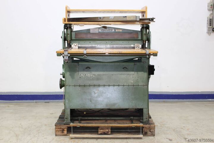 Каландровый дырокол - перфоратор - биговальная машина W. Kroll Gartenberg K80