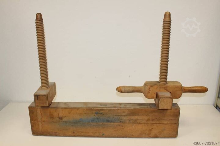 Книжный переплет Издательство Leo -