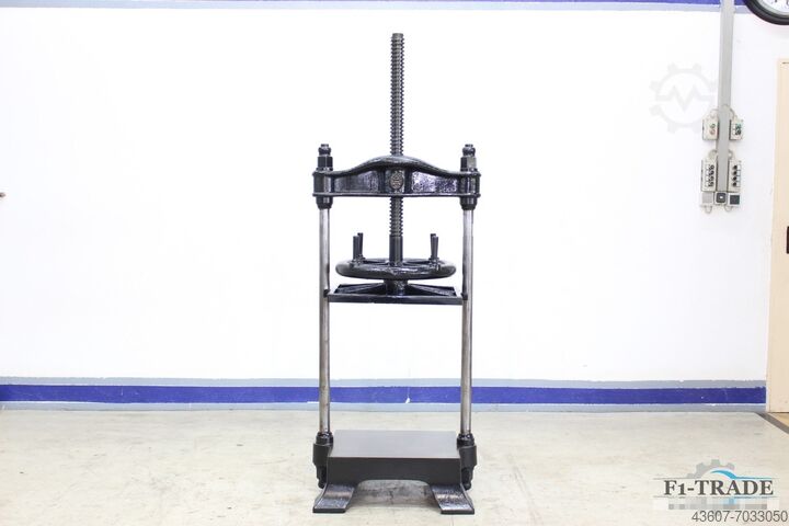 Шпиндельный пресс Dietz & Listing SP-S