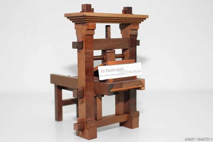 Пресс для горячего тиснения фольгой Baier 