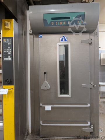 Холодильная и расстойная камера Koma 