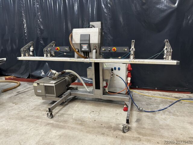 Упаковочная машина Saroseal VI-2520 для вакуумной/газовой запайки Saroseal VI 2520