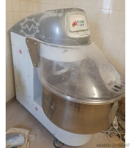 Спиральная тестомесильная машина на 125 кг муки Bongard SPIRAL E 300