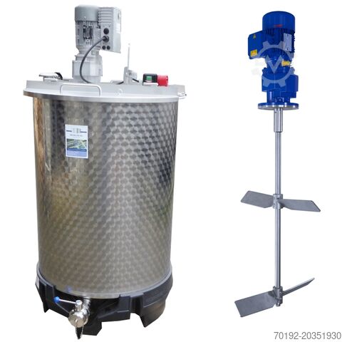 Совершенно новый бак объемом 550 литров с мешалкой (тип SDE)  12020