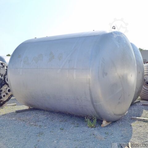 Горизонтальный резервуар для хранения объемом 30 000 литров из V2A с 2 седловидными опорами.  9084