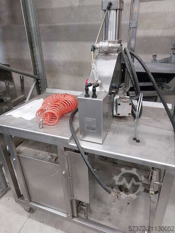 Клипсатор для колбас Tecno Brianza Brevetti TBA 800