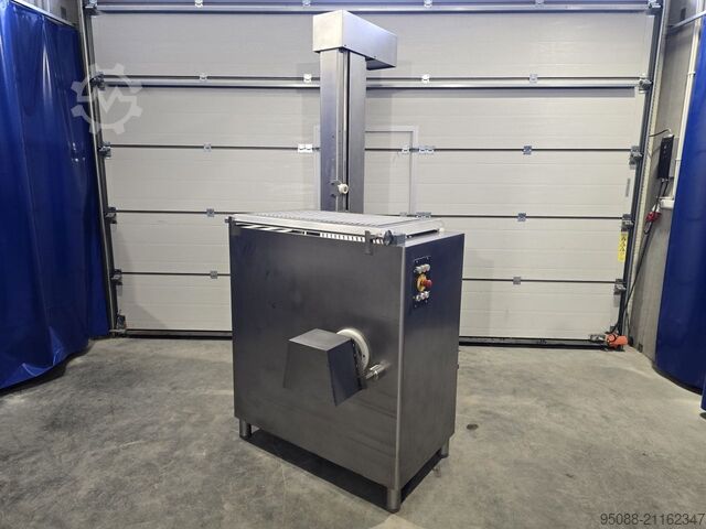 машина для переработки мяса Risco TR 130