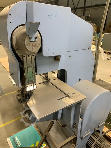 Мостовая и заклепочная машина 1993 года для механизмов скоросшивателей Huen Cheng China nnb