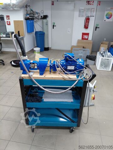 Промышленный насос с двигателем  