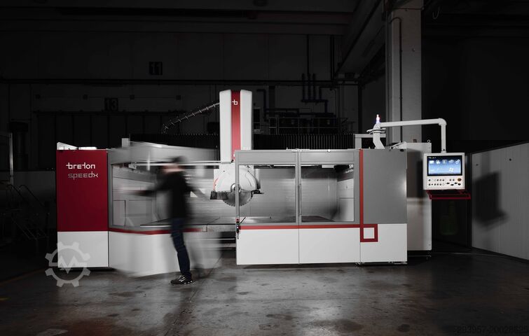 CNC мостовая пила для плит большой толщины Breton Breton SpeedX 1000