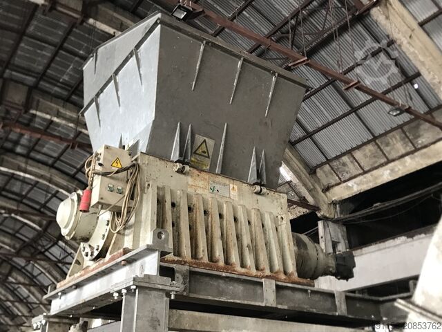 первичный шредер P.R.T. Italy PLASTIC RECYCLING TECHNOLOG TRI TUR TM 3