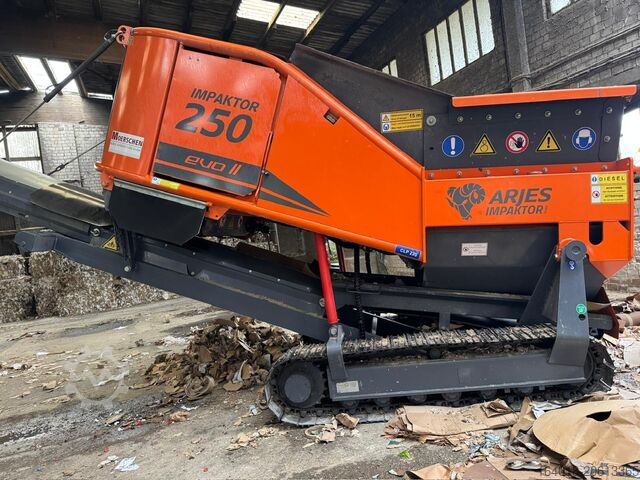 Двухвальный шредер Arjes Impaktor 250 EVO II