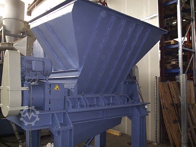 Двухвальный шредер HERBOLD RM 1100/2