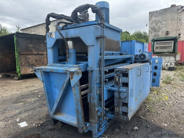 Пресс-подборщик Homa BP3000P