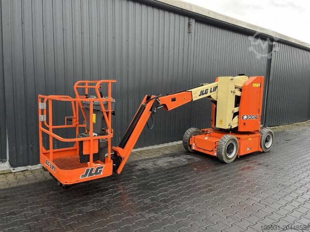 Шарнирная рабочая платформа JLG E300AJ