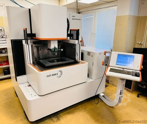 проволочно-вырезной электроэрозионный станок AGIE CHARMILLES CUT 2000S