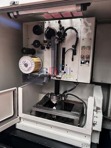 FANUC ALPHA 0iB – 2001 Электроэрозионный вырезной станок FANUC ALPHA 0iB