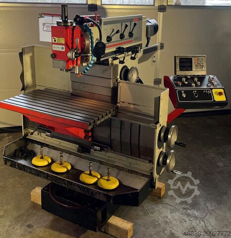 3-осевой фрезерный станок с цифровым индикатором HH EMCO FB-4