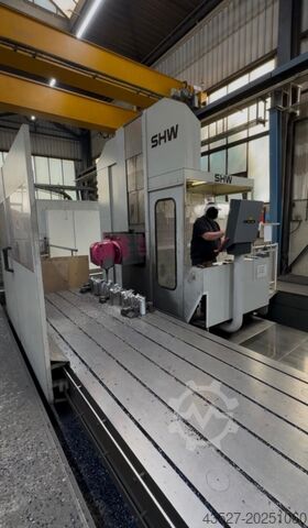 Фрезерный станок с подвижной колонной SHW UFZ5 / UF5L