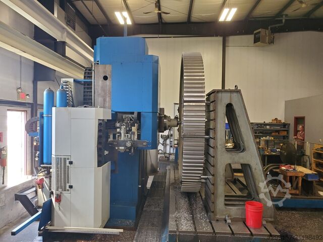 фрезерный станок с подвижной стойкой Tos kurim FUQ 150