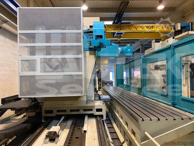 Фрезерный станок с подвижной колонной с ЧПУ ANAYAK HVM 7000