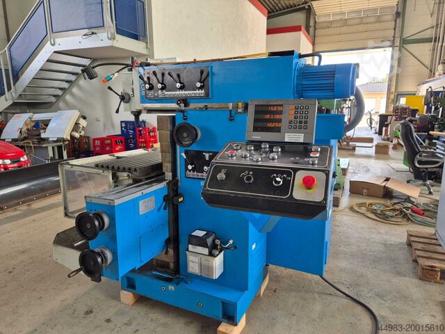 Универсальный фрезерно-сверлильный станок TOS FNGJ 32