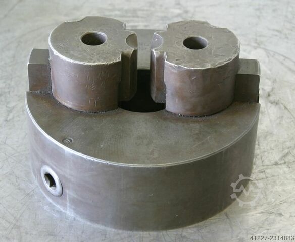 Двухвальный Чак Arowa 242 mm