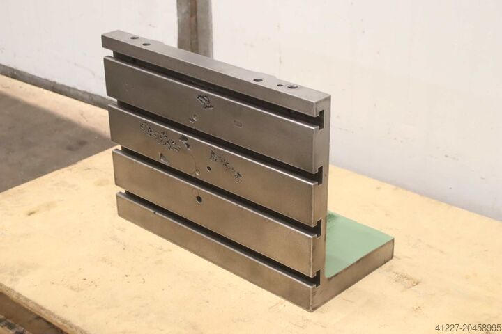 Угловой зажим с Т-образными пазами Guss 535/250/H410 mm