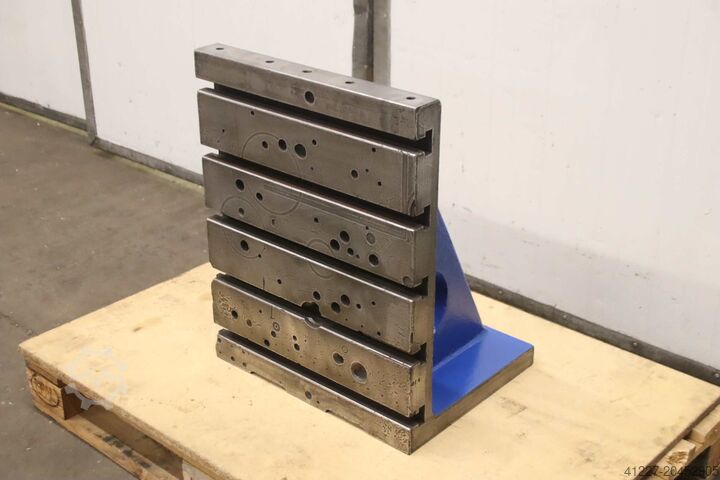 Угловой зажим с Т-образными пазами Guss 500/390/H630 mm