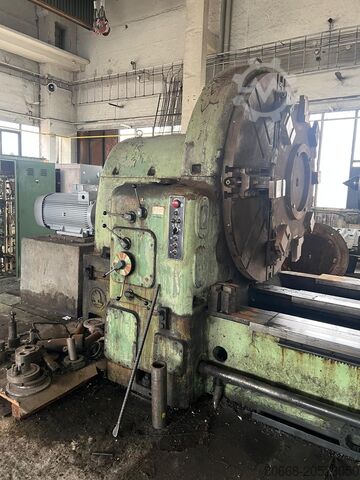 токарный станок с центровым креплением заготовки Skoda SR 2000/10000