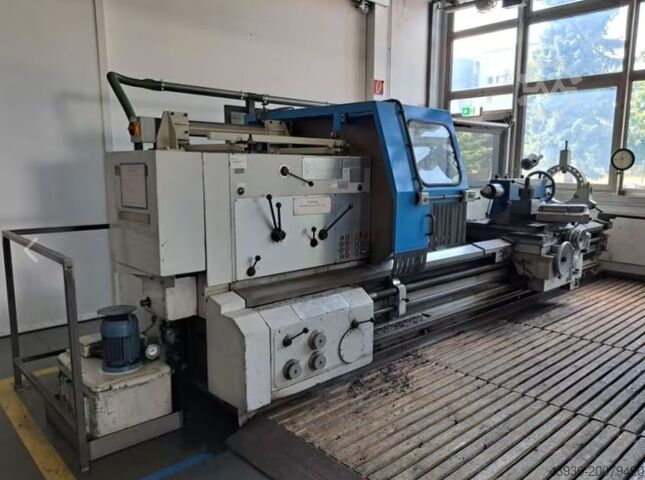 Токарный станок с полым шпинделем DEMOOR 825-S360 Demoor 825-S360