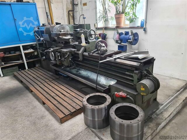 Токарно-центровой станок и токарный станок с подающим шпинделем VÖEST-ALPINE DA 360/2000