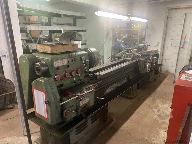 Токарно-центровой станок и токарный станок с подающим шпинделем MATRA D 250 K