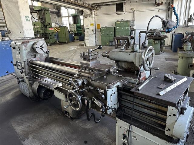 Токарно-центровой станок и токарный станок с подающим шпинделем Metallexport TUD 50-2000